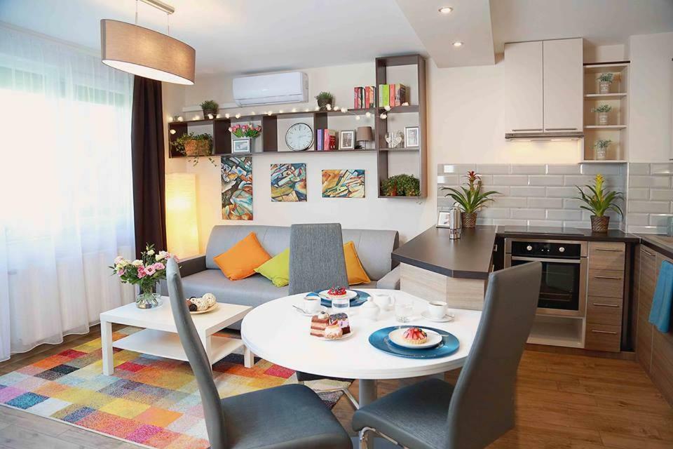 Monarchia Apartman Sunny Mosonmagyaróvár Exterior foto